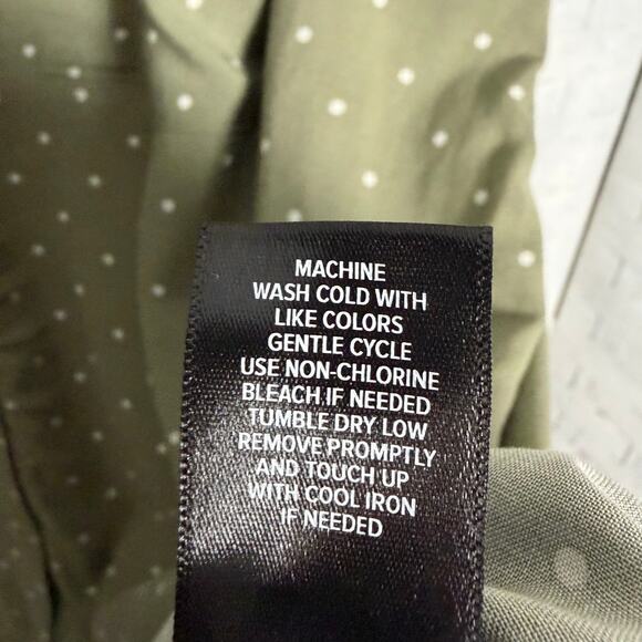 Torrid women’s blouse polkadot green cream feminine romantic soft plus size - Picture 5 of 9